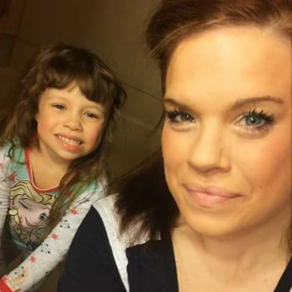 Meet your Posher, Dana